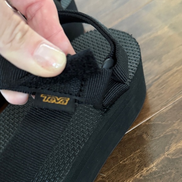 Teva Stylish Black Platform Sandals - Picture 2 of 6